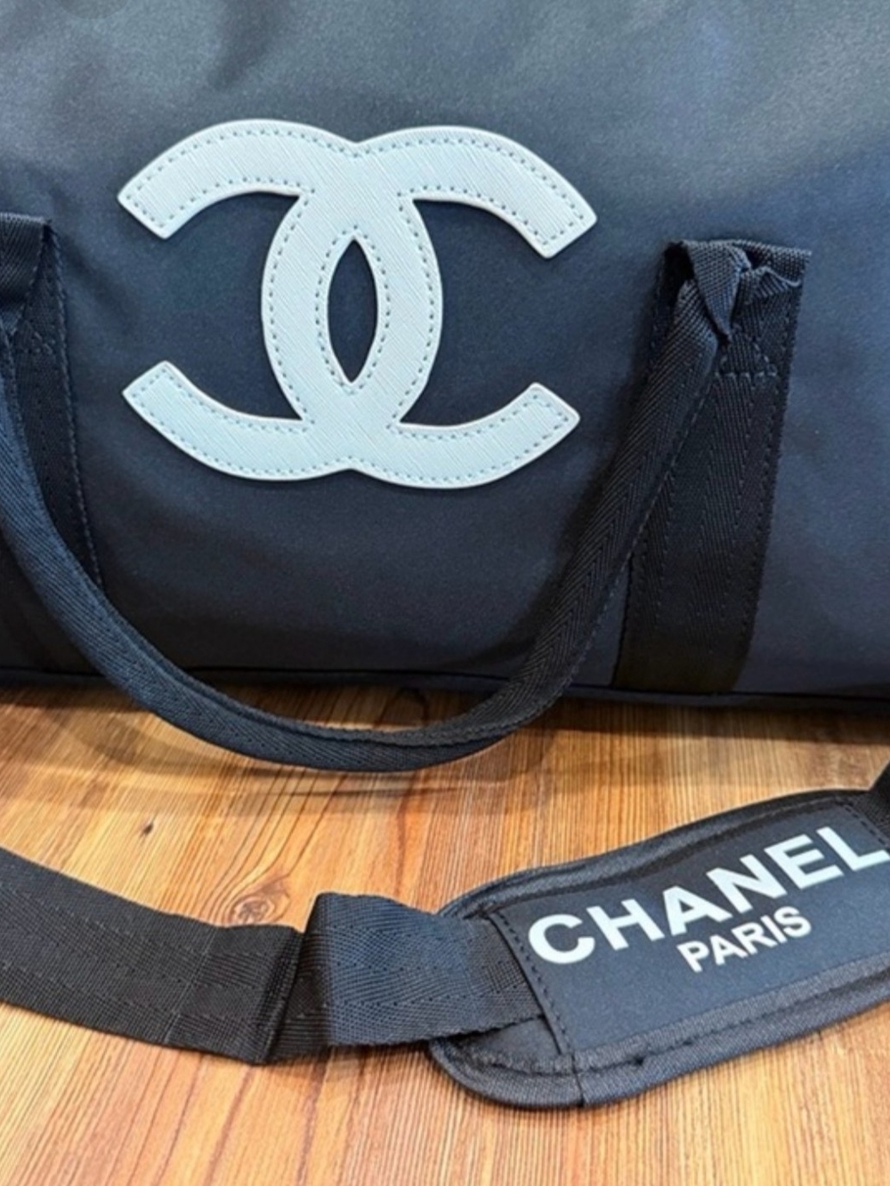 CHANEL GWP Black Duffel Bag with White CC Logo - Picture 5 of 11